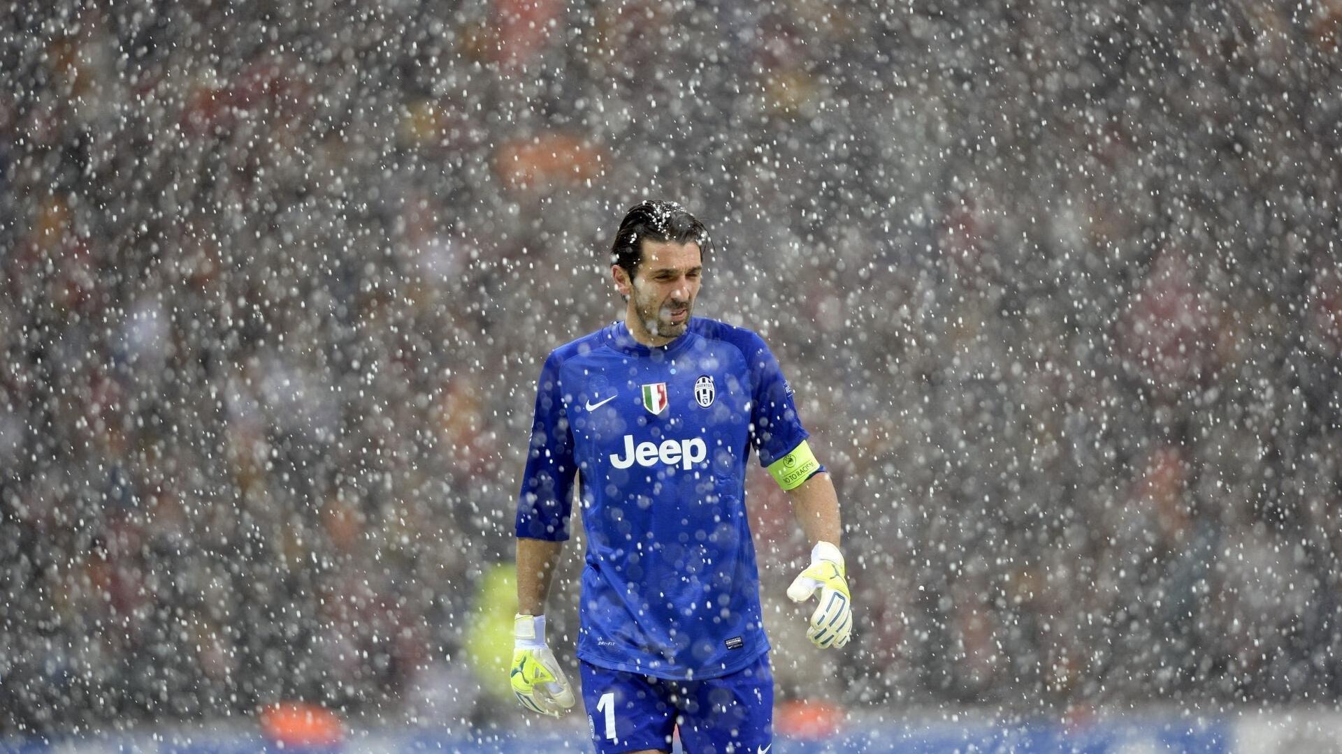 曼城客场2-0击败纽卡斯尔，控球优势与高效进攻奠定胜局