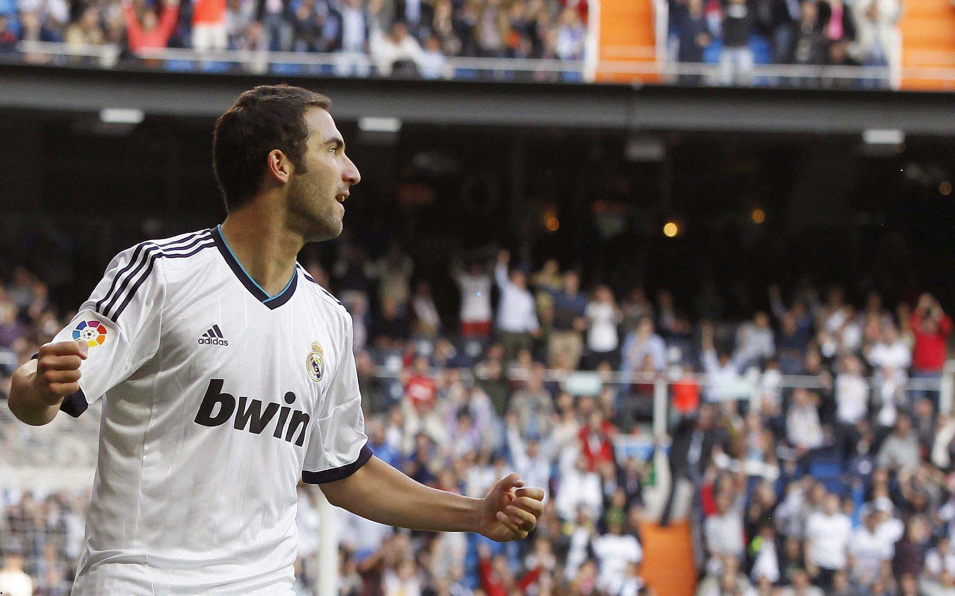 电讯报独家披露,曼联管理层坚称,即便时光倒流仍将放弃拉什福德、加纳乔与桑乔