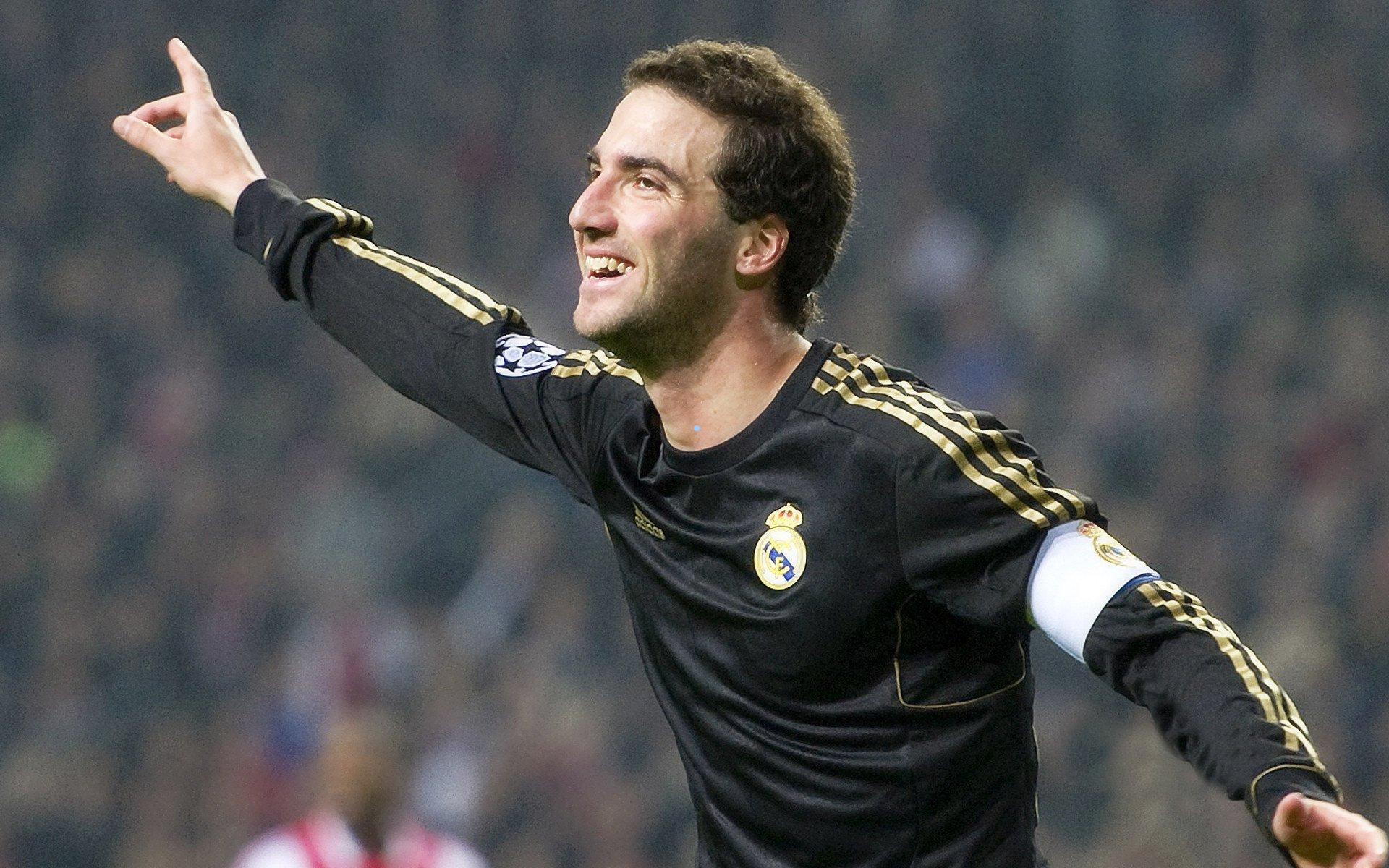 状态回暖难掩交易困境 独行侠的浓眉哥留守命题何解？